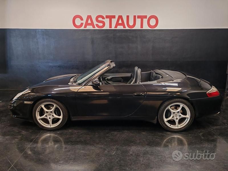Usata Porsche 911 Carrera Cabriolet 320 CV (235 kW) 2002 Nero Cabrio