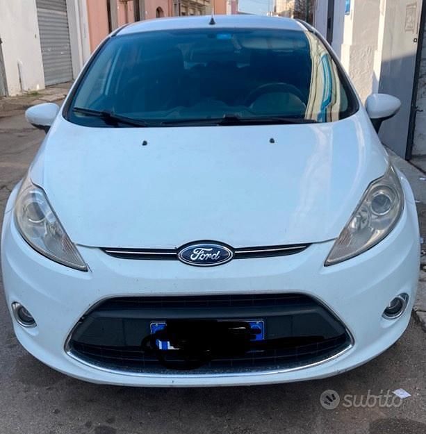 Usata Ford Fiesta Titanium 2012 Bianco Utilitaria