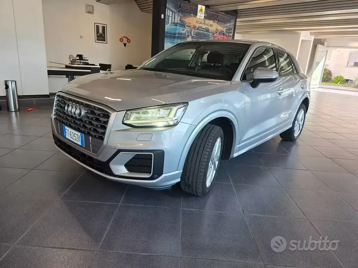Usata Audi Q2 Comfort 116 CV (85 kW) 2019 Grigio SUV