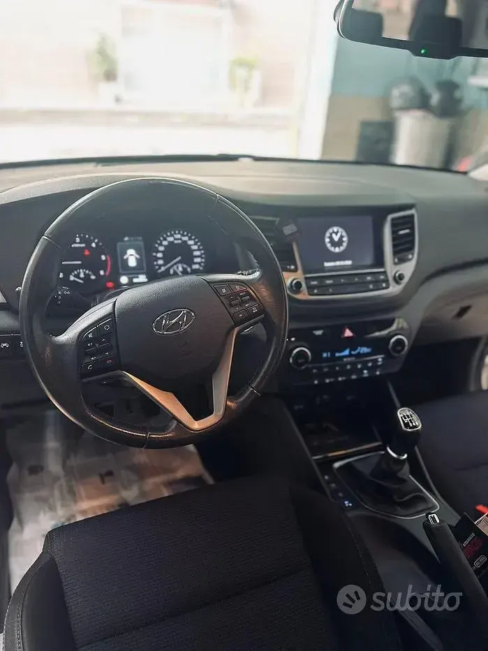 Usata Hyundai Tucson Xpossible 116 CV (85 kW) 2016 Bianco SUV