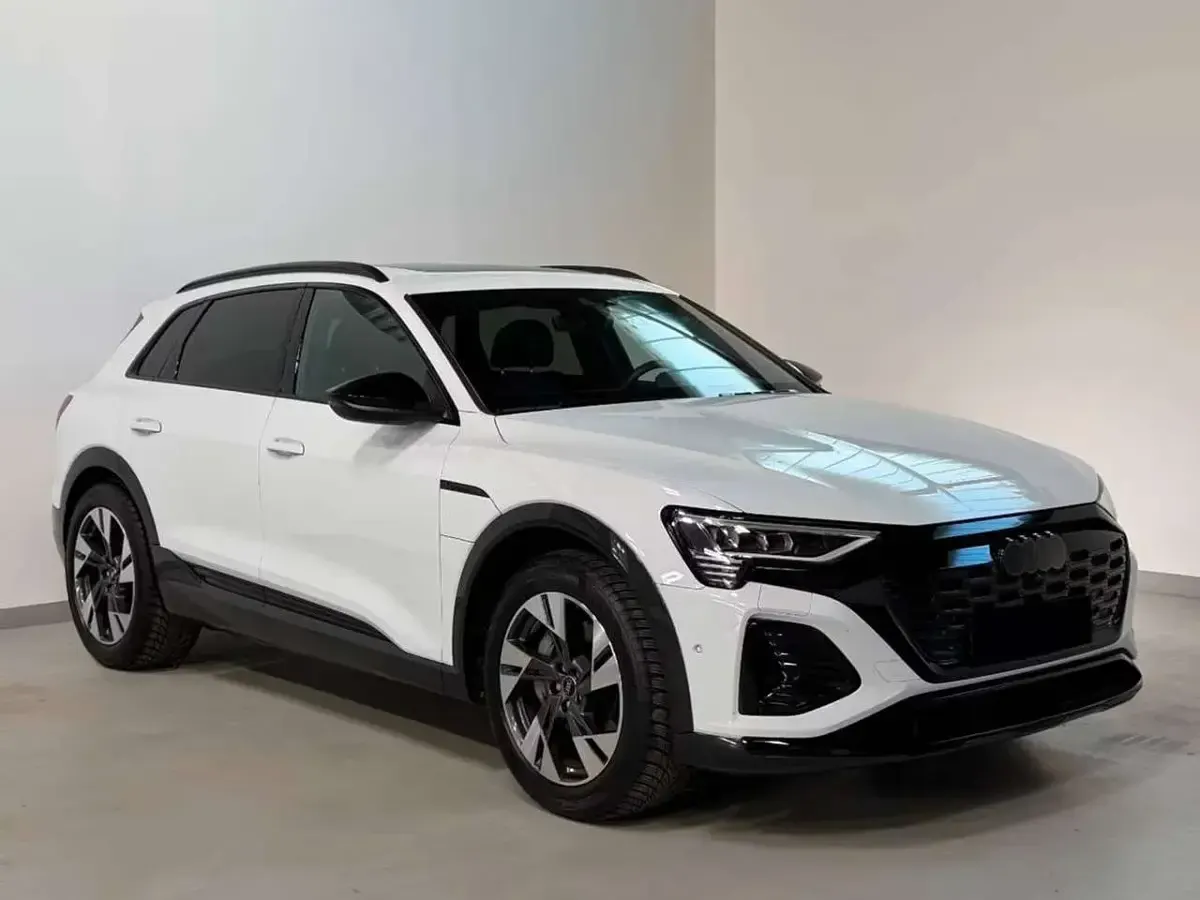 Usata Audi Q8 e-tron S-Line 250 kW (340 CV) 2024 Bianco SUV