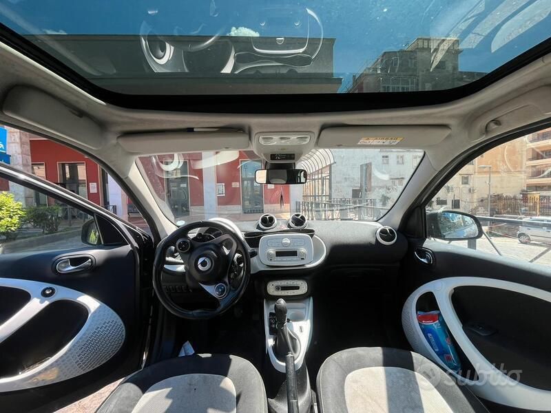 Usata Smart ForFour Passion 71 CV (52 kW) 2016 Utilitaria