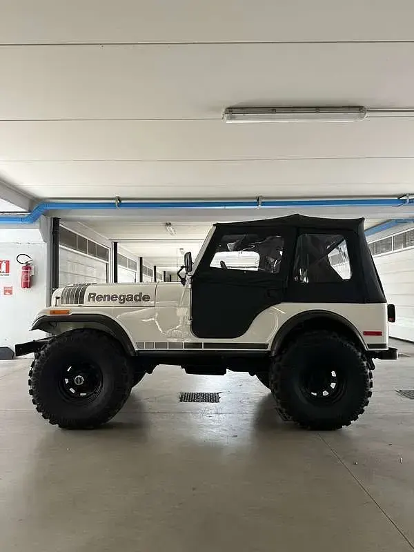 Usata Jeep CJ 204 CV (150 kW) 1979 Bianco