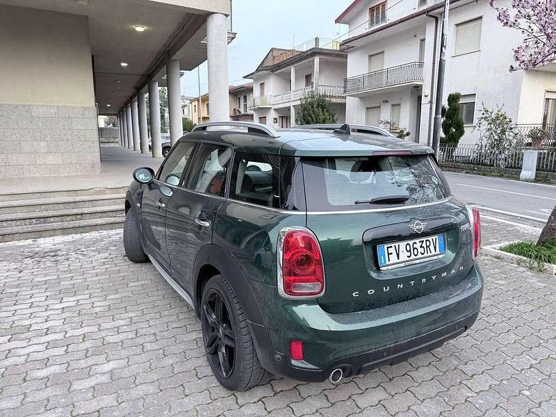 Usata Mini Cooper D Countryman Business 150 CV (110 kW) 2019 Verde SUV
