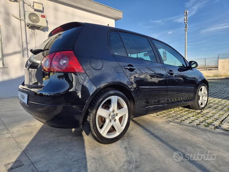 Usata VW Golf VI GT 105 CV (77 kW) 2008 Nero Utilitaria