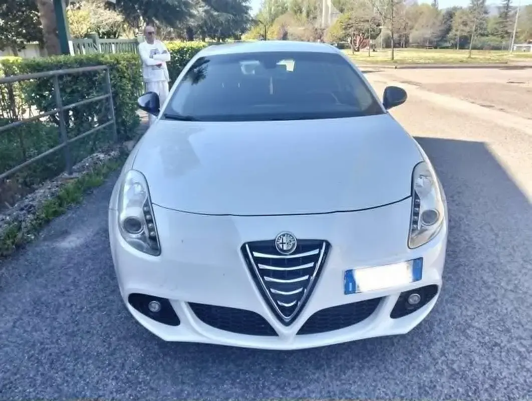 Usata Alfa Romeo Giulietta Exclusive 170 CV (125 kW) 2013 Utilitaria