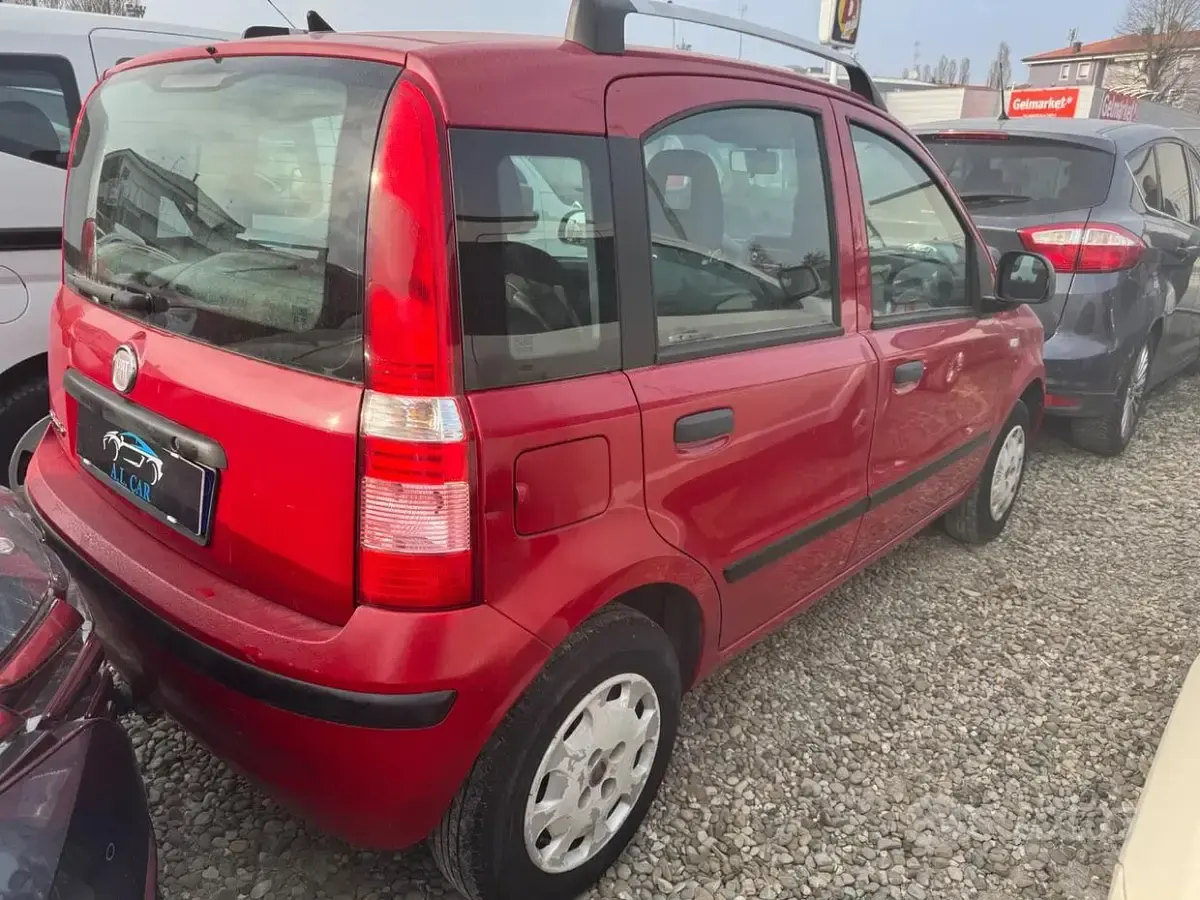 Usata Fiat Panda Dynamic 75 CV (55 kW) 2011 Rosso Utilitaria
