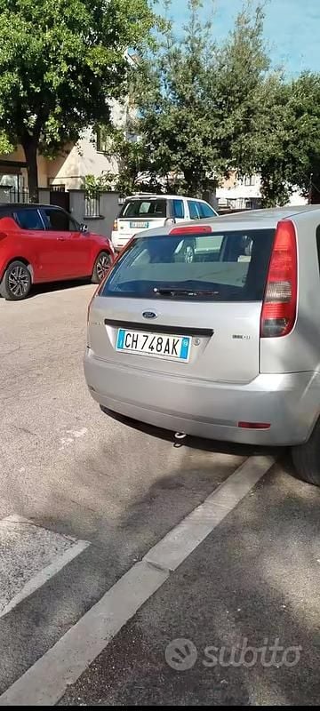 Usata Ford Fiesta 2002 Grigio Utilitaria