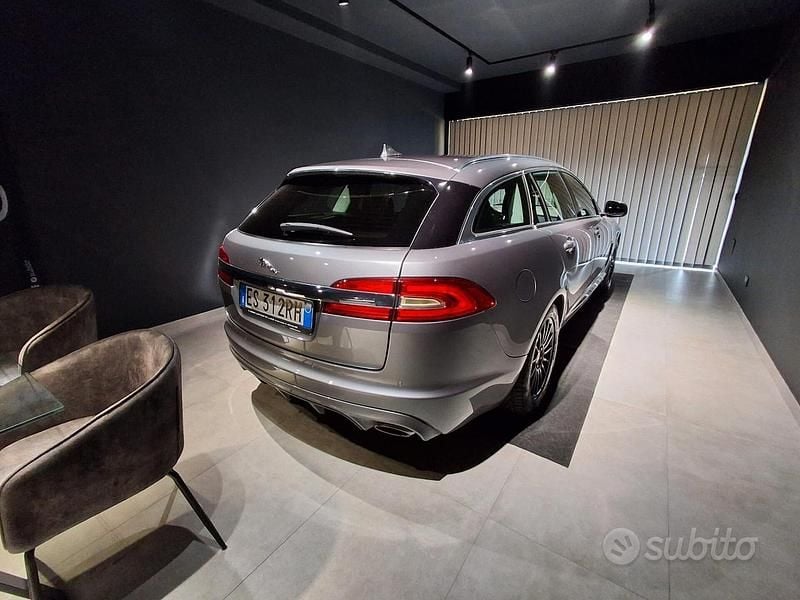 Usata Jaguar XF Premium Luxury 200 CV (147 kW) 2013 Grigio Station wagon