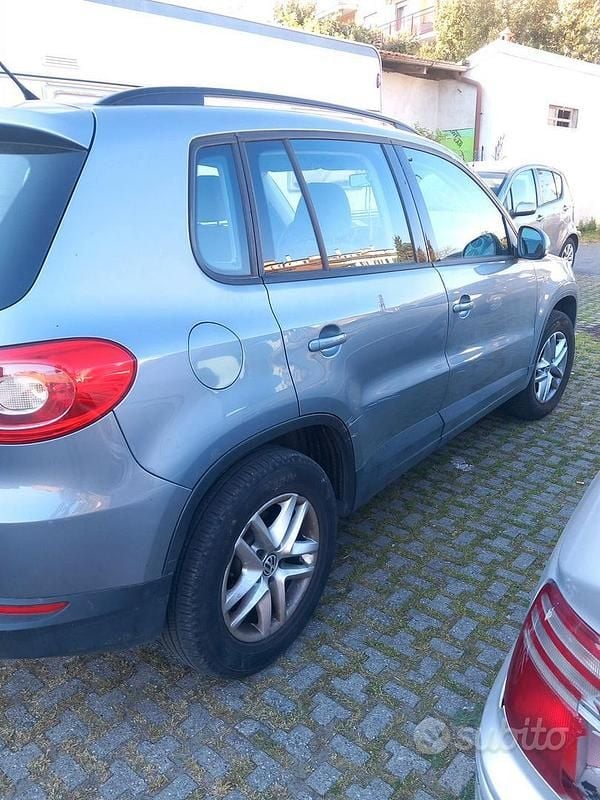 Usata VW Tiguan 150 CV (110 kW) 2010 Grigio SUV