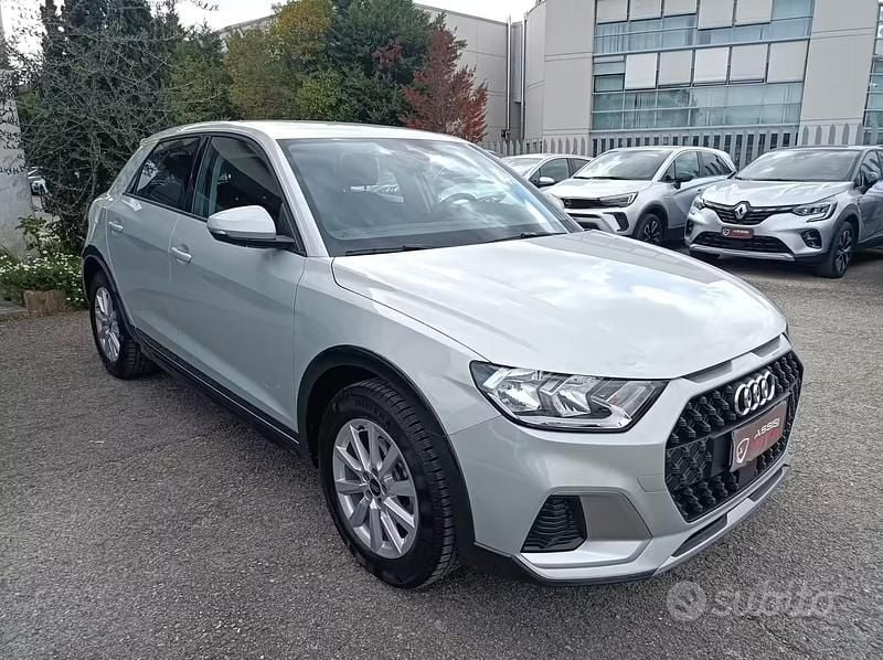 Usata Audi A1 Business 110 CV (80 kW) 2023 Grigio SUV