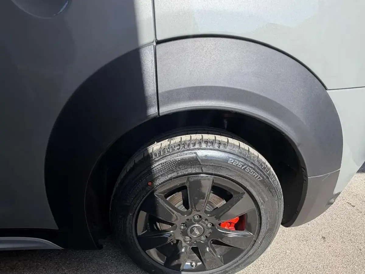 Usata Mini Cooper Countryman 136 CV (100 kW) 2020 Moonwalk grey SUV