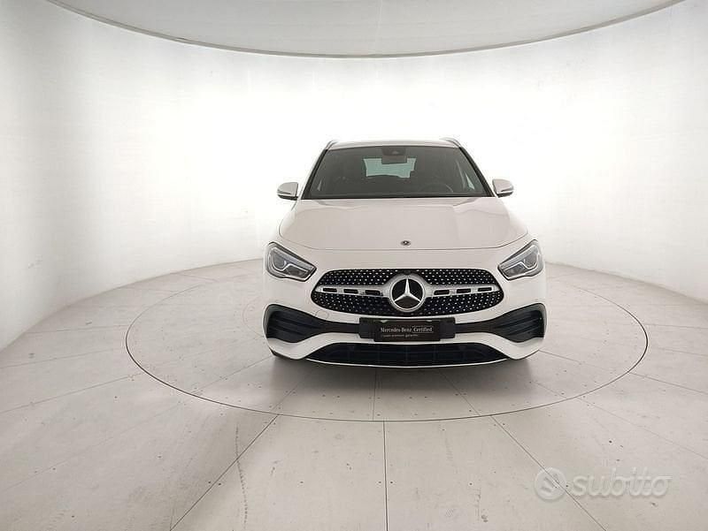 Usata Mercedes GLA250 Premium 160 CV (117 kW) 2022 Bianco SUV