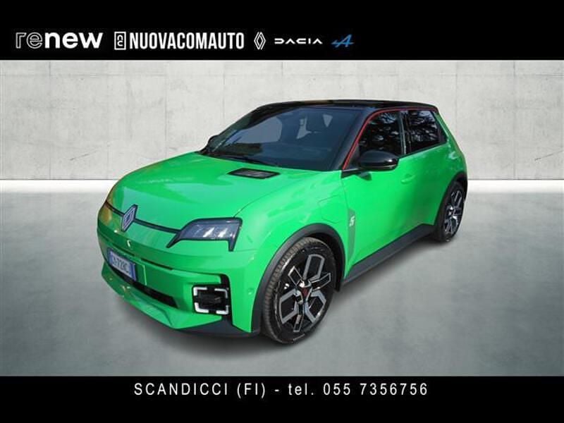 Usata Renault 5 E-Tech Komfort 110 kW (150 CV) 2025 Verde chiaro Utilitaria