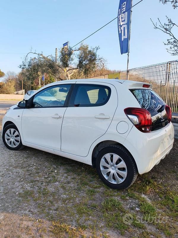 Usata Peugeot 108 Access 69 CV (50 kW) 2017 Bianco Utilitaria