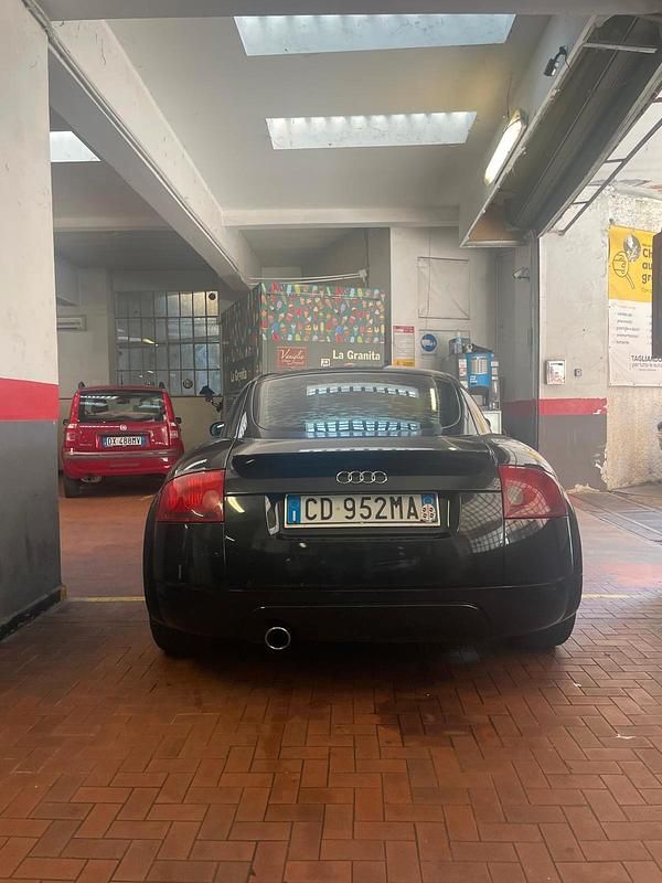 Usata Audi TT 179 CV (131 kW) 2000 Nero Coupé