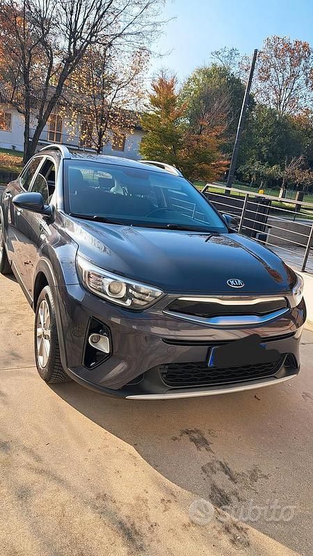Usata Kia Stonic 100 CV (73 kW) 2019 Grigio SUV