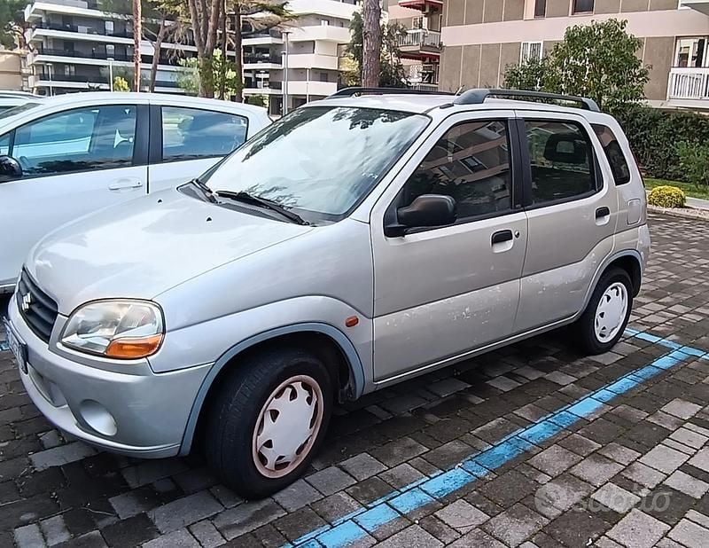 Usata Suzuki Ignis 2001 Grigio Utilitaria