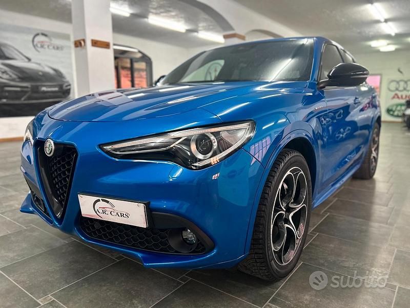 Blu Usata 2022 Alfa Romeo Stelvio Veloce SUV | 27.900 € (Buon prezzo) - Immagine 1/4