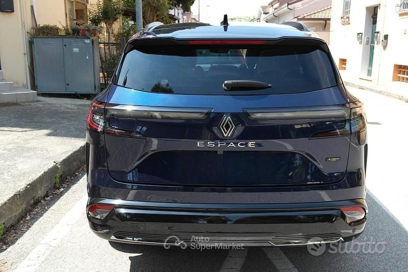 Usata Renault Espace Iconic 131 CV (96 kW) 2024 SUV
