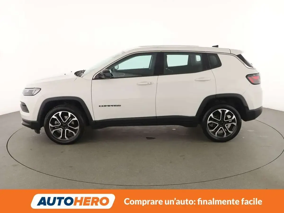 Usado Jeep Compass Altitude 131 CV (96 kW) 2025 Blanco SUV
