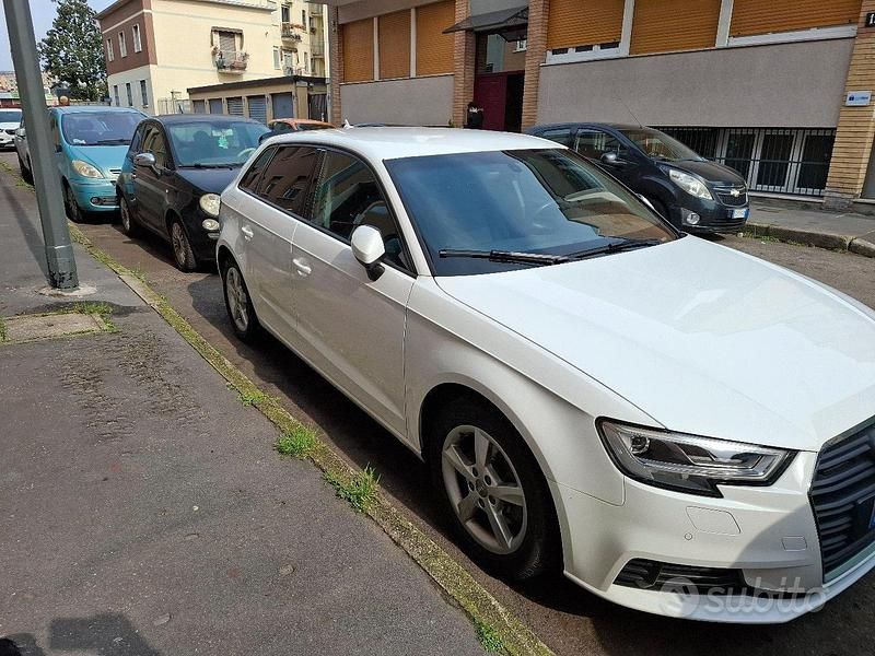Usata Audi A3 Business 116 CV (85 kW) 2016 Bianco Berlina