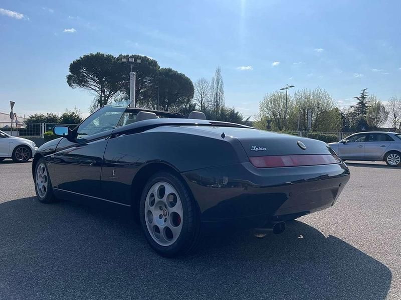 Usata Alfa Romeo GTV 150 CV (110 kW) 2001 Nero Coupé