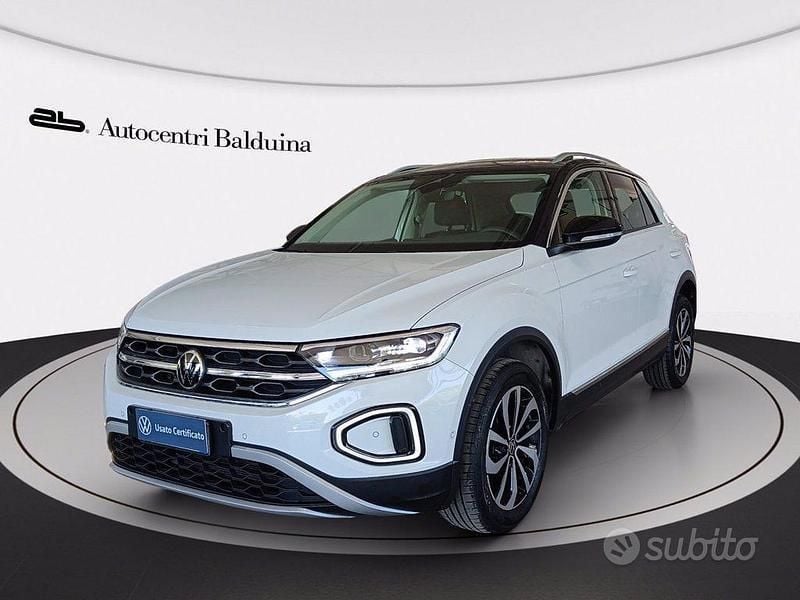 Bianco perla metalizzato tetto Usata 2022 VW T-Roc Style SUV | 21.900 € (Buon prezzo) - Immagine 1/4