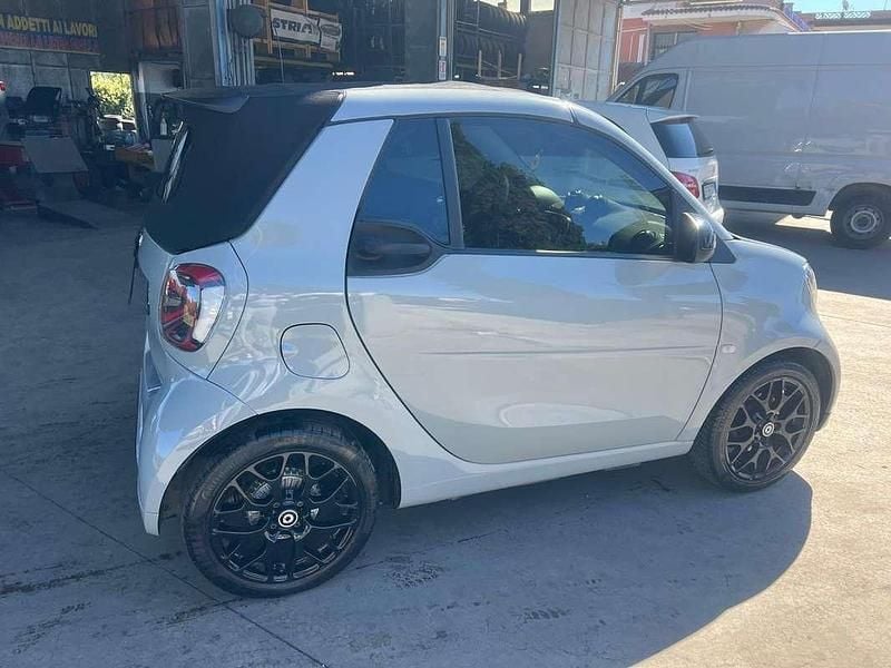 Usata Smart ForTwo Cabrio Superpassion 90 CV (66 kW) 2019 Cabrio