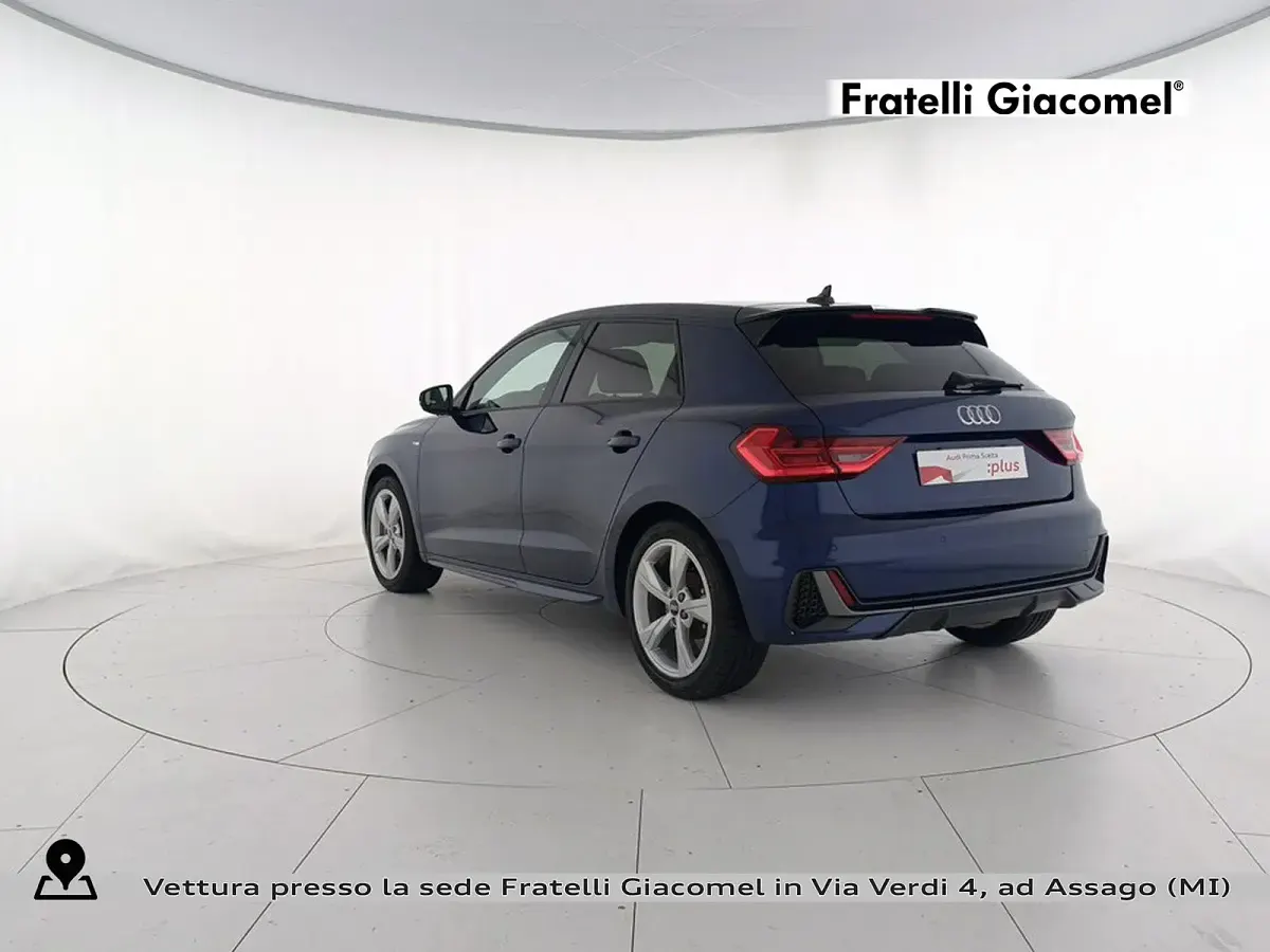 Usata Audi A1 Sportback S-Line 150 CV (110 kW) 2025 Blu navarra metallizzato nero mito metallizzato Utilitaria