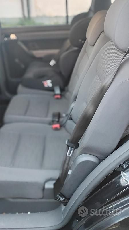 Usata VW Touran Conceptline 102 CV (75 kW) 2008 Nero Monovolume