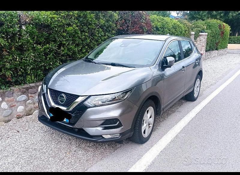 Grigio Usata 2020 Nissan Qashqai Acenta SUV | 17.900 € (Buon prezzo) - Immagine 1/4
