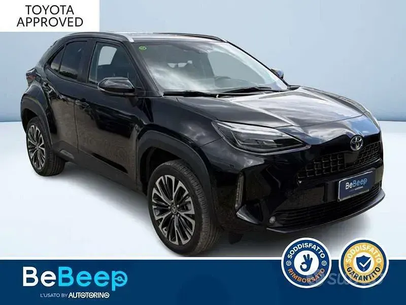 Usata Toyota Yaris Cross Lounge 116 CV (85 kW) 2022 Nero SUV
