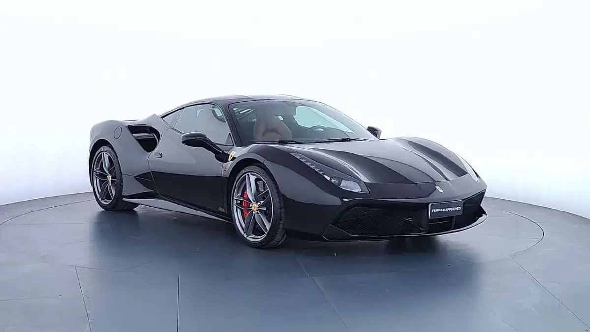 Usata Ferrari 488 670 CV (492 kW) 2019 Nero