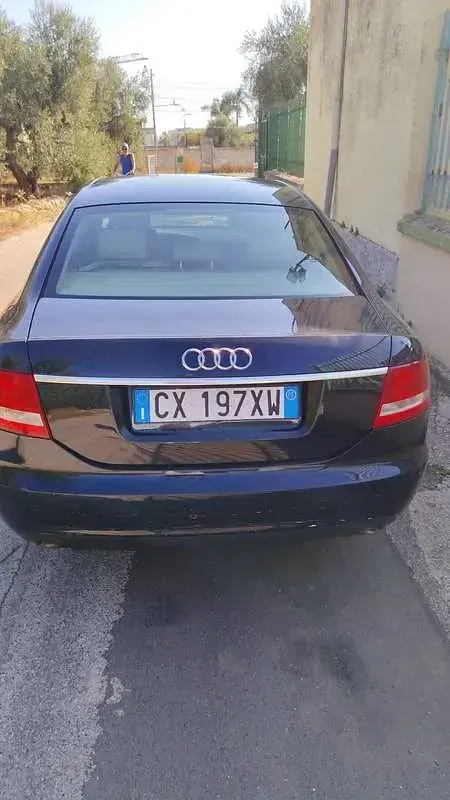 Usata Audi A6 Ambiente 110 CV (80 kW) 2005 Blu/azzurro
