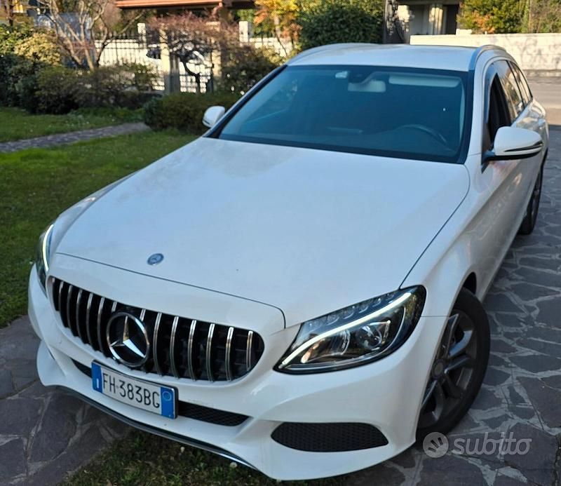 Usata Mercedes C220 Exclusive 170 CV (125 kW) 2017 Bianco Station wagon