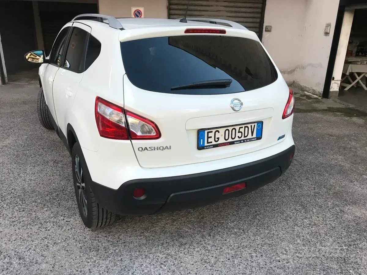 Usata Nissan Qashqai 2011 Bianco SUV