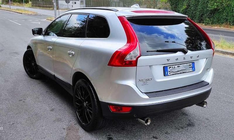 Usata Volvo XC60 Momentum 163 CV (119 kW) 2011 SUV