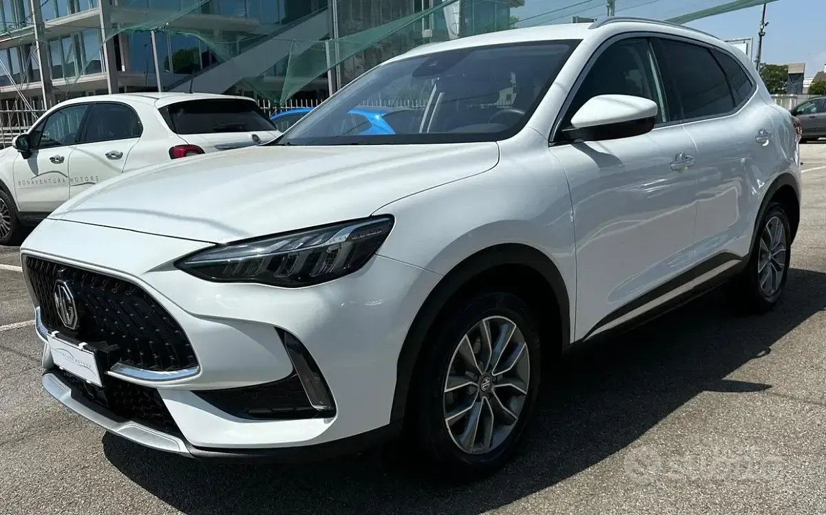 Usata MG HS Comfort 162 CV (119 kW) 2024 Bianco SUV