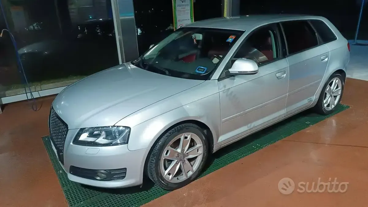 Gebraucht Audi A3 140 PS (102 kW) 2010 Grau Kleinwagen
