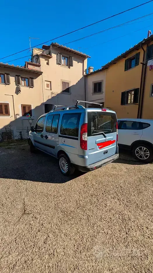 Usata Fiat Doblò 85 CV (62 kW) 2006 Bluazzurro Monovolume
