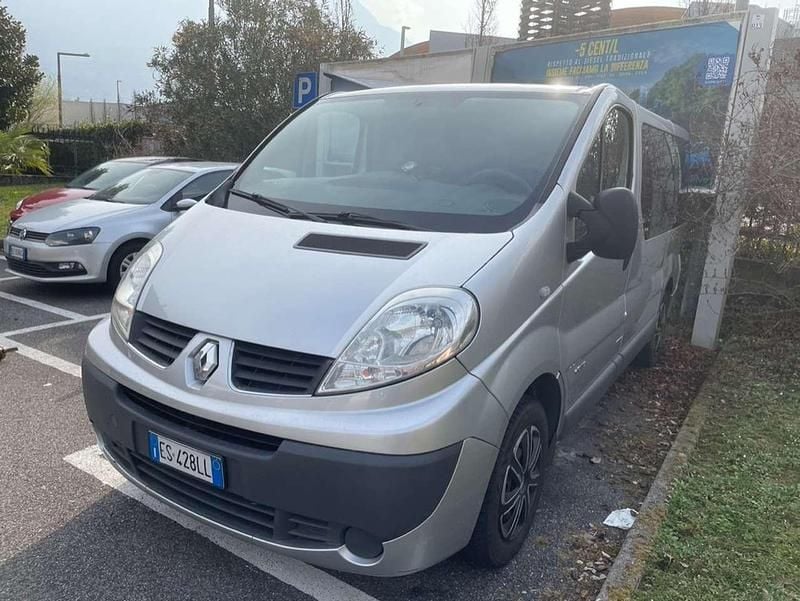 Usata Renault Trafic 114 CV (83 kW) 2013 Argento Monovolume