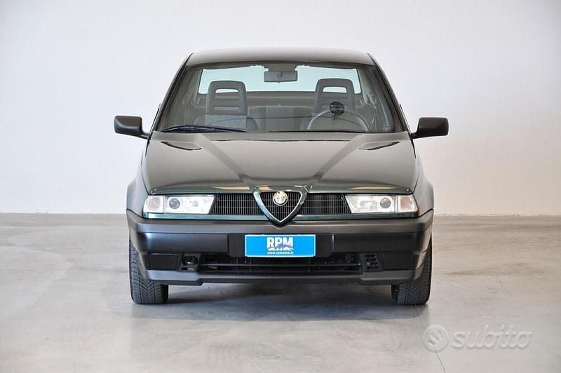 Usata Alfa Romeo 155 126 CV (92 kW) 1993 Verde Berlina