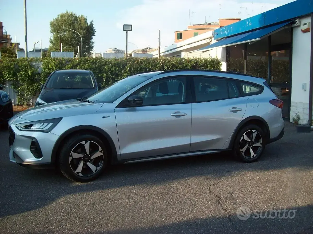 Usata Ford Focus Active 115 CV (84 kW) 2023 Grigio Station wagon