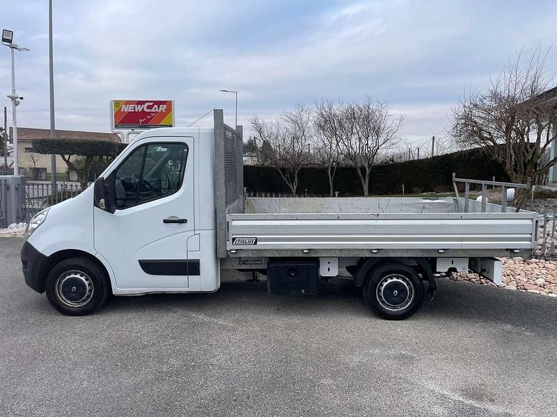 Usata Renault Master 145 CV (106 kW) 2019 Bianco Furgone