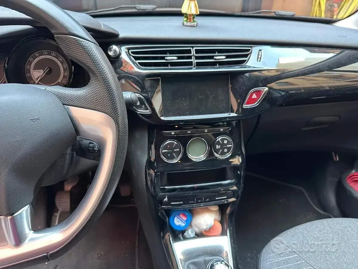 Usata Citroën C3 Exclusive 75 CV (55 kW) 2017 Bianco Berlina