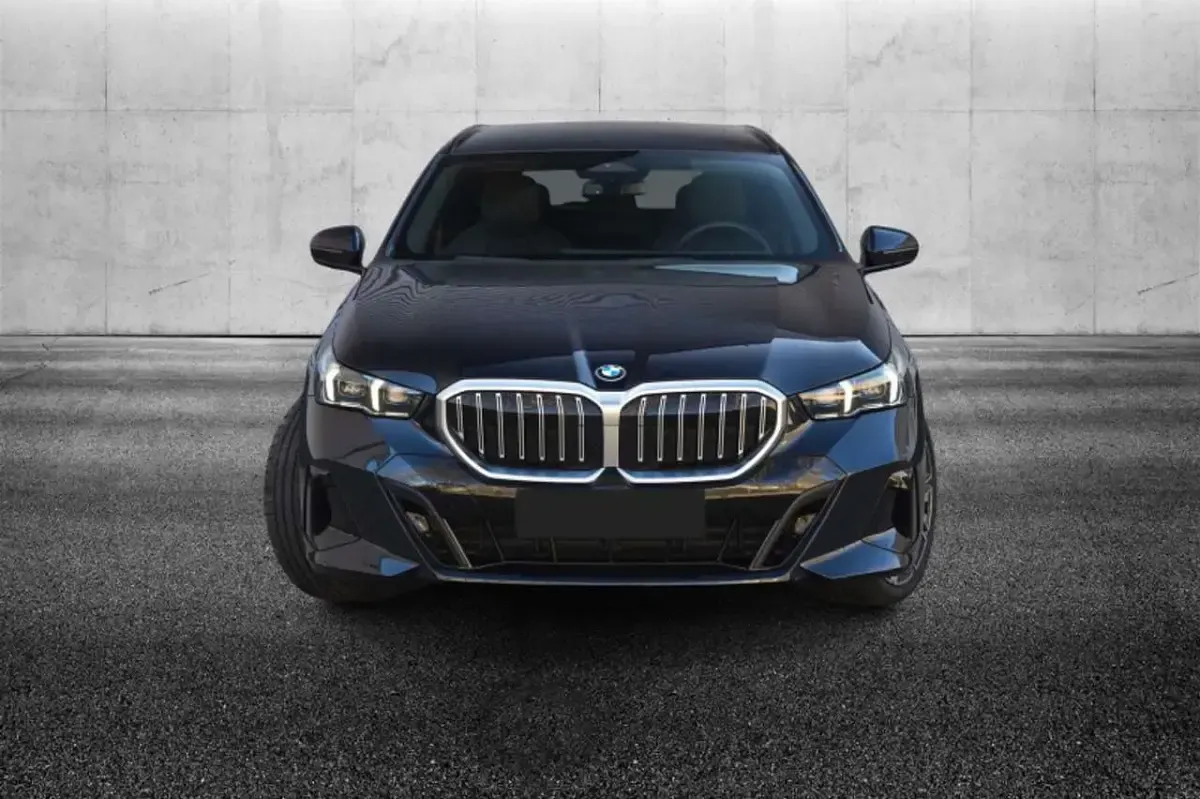 Usata BMW 540 M Sport 286 CV (210 kW) 2024 Nero Station wagon