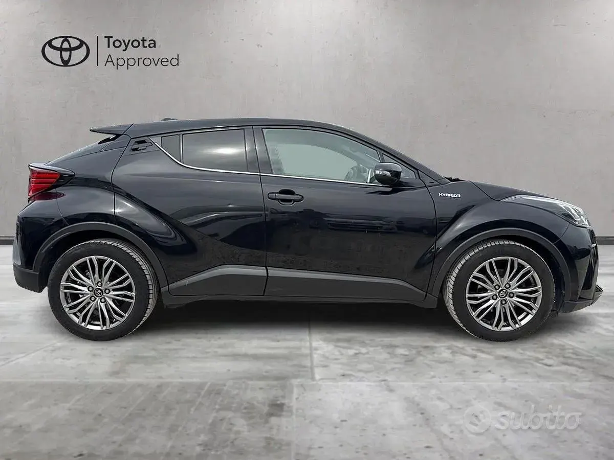 Usata Toyota C-HR Lounge 122 CV (89 kW) 2021 Nero SUV
