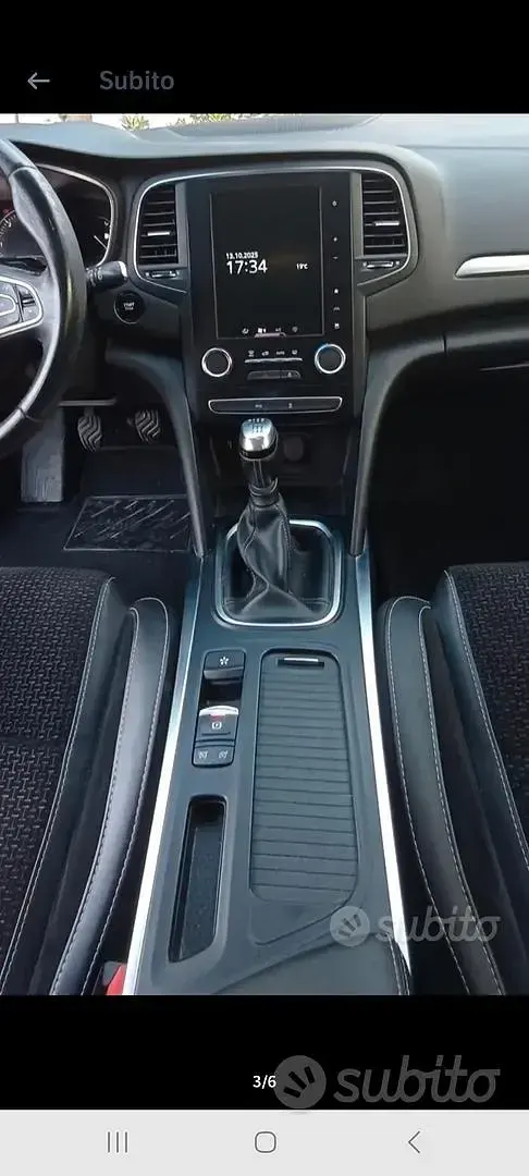 Usata Renault Mégane GrandTour 110 CV (80 kW) 2017 Blu Station wagon
