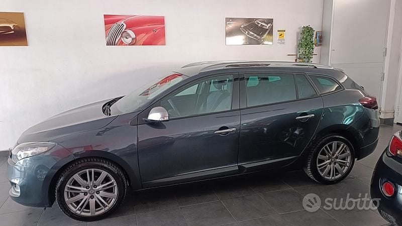 Usata Renault Mégane GrandTour 110 CV (80 kW) 2012 Grigio Station wagon